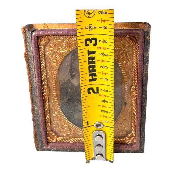 Young Woman Proper GIrl 1850s Antique Daguerreotype Portrait Case Ornate READ - Picture 7 of 7